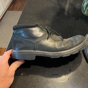 ISO!! Please someone help me find what these shoes are called.